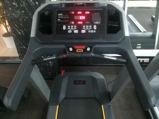 Беговая дорожка коммерческая AeroFIT X4-T LED Беговая дорожка коммерческая AeroFIT X4-T LED