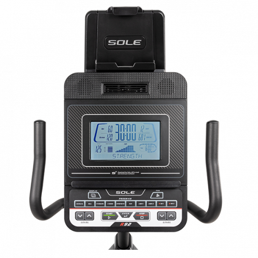 Горизонтальный велотренажер Sole R92 (2023) Горизонтальный велотренажер Sole R92 (2023)