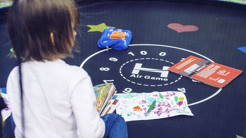 Батут Hasttings Air Game 10FT (3,05 м) с внутренней сеткой и двухсторонним защитным матом (зеленый/синий) Батут Hasttings Air Game 10FT (3,05 м) с внутренней сеткой и двухсторонним защитным матом (зеленый/синий)