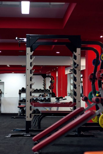 Силовая рама повышенной прочности для жимов и приседов AeroFit Sterling SL7009 Силовая рама повышенной прочности для жимов и приседов AeroFit Sterling SL7009