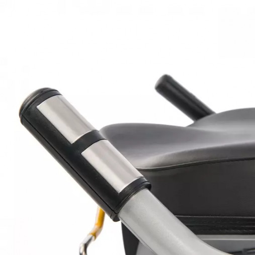 Велотренажер с горизонтальной посадкой SPIRIT CR800ENT+ Велотренажер с горизонтальной посадкой SPIRIT CR800ENT+